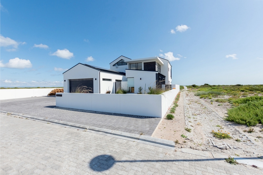 4 Bedroom Property for Sale in Dwarskersbos Western Cape